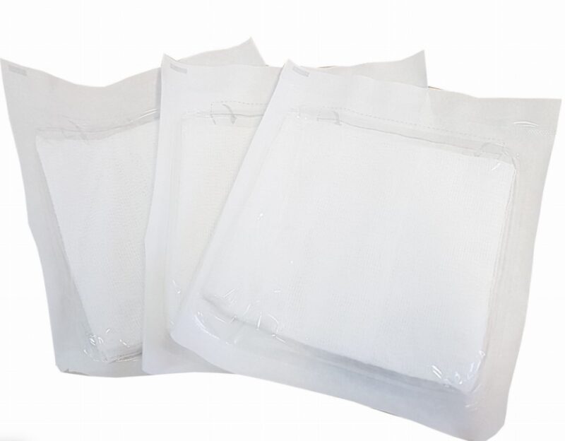 Kompres włókninowy jałowy 4W 10*10cm 2szt w blistrze