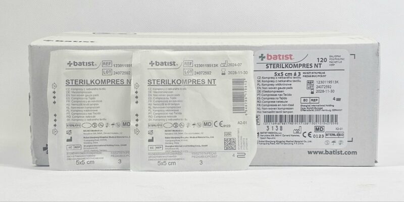 Kompres włókninowy jałowy 4W 5*5cm a'3szt-120szt